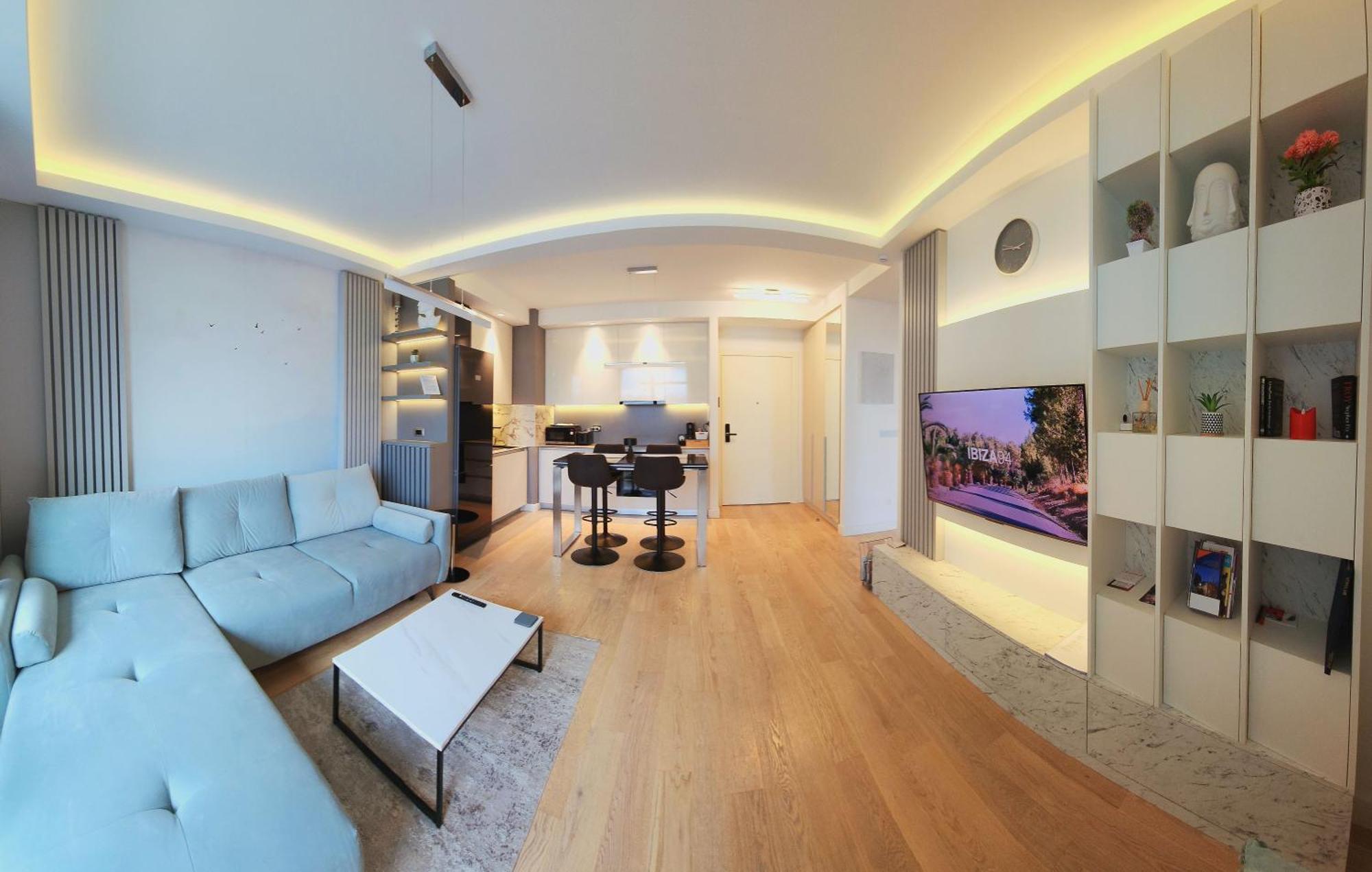 Waterfront 10th Fl Lux Apt. W/ View Belgrade