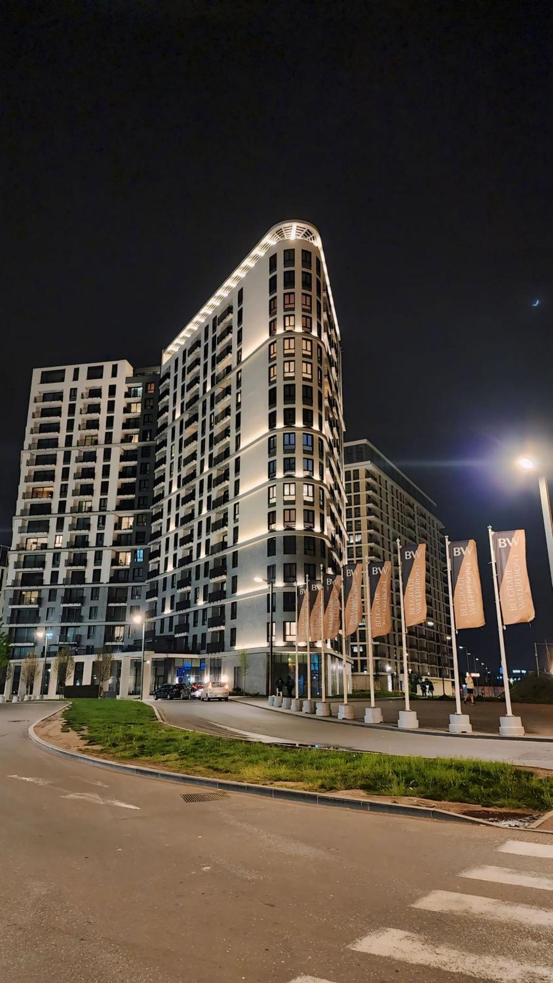Waterfront 10th Fl Lux Apt. W/ View *