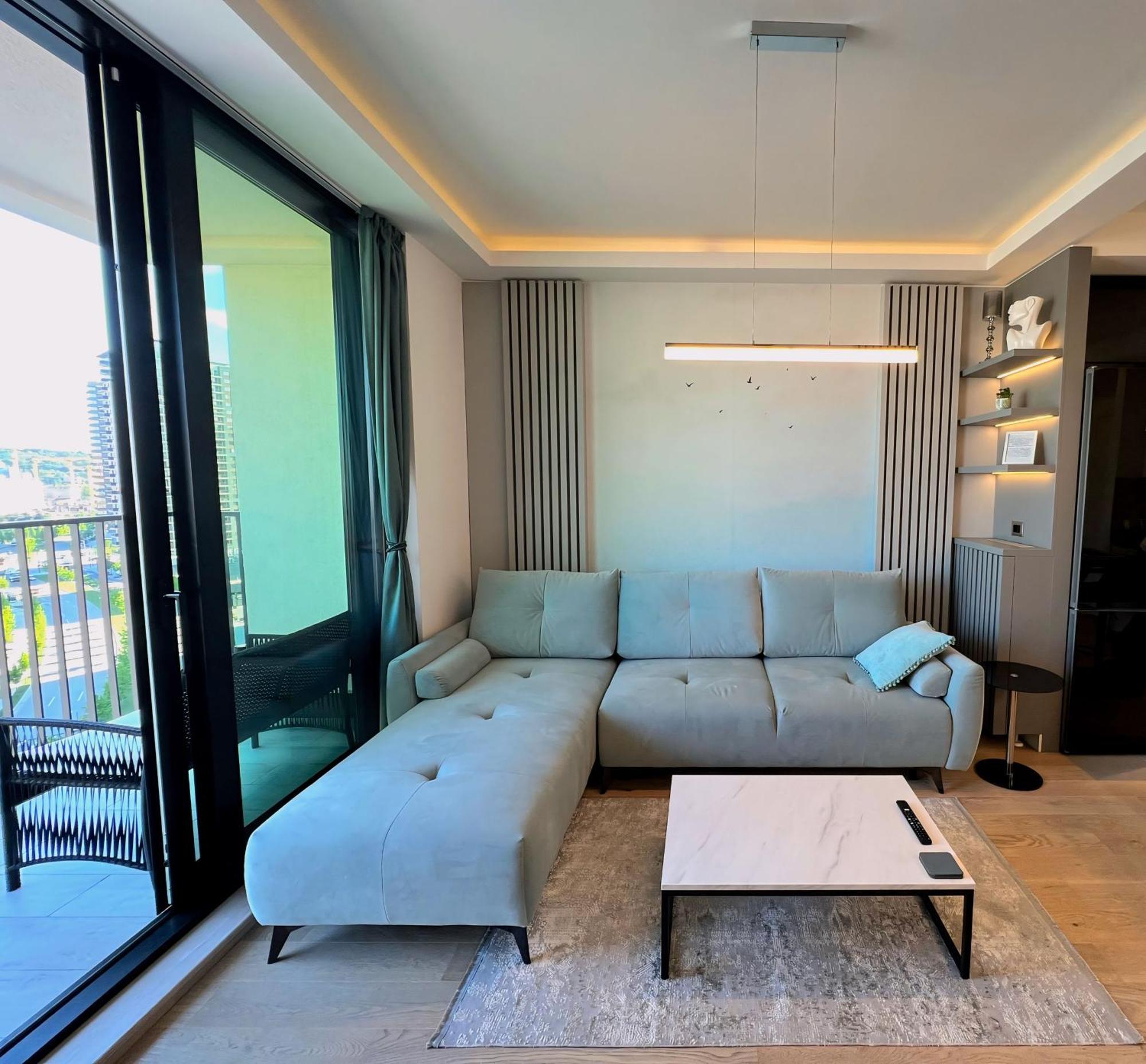 Waterfront 10th Fl Lux Apt. W/ View Apartment *